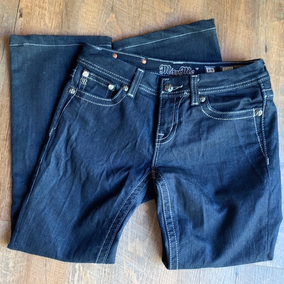 Women's Miss Me Jeans Easy Boot Rhinestone Flap Sequins Sz 28 **HEMMED to 28.5 - Picture 2 of 11